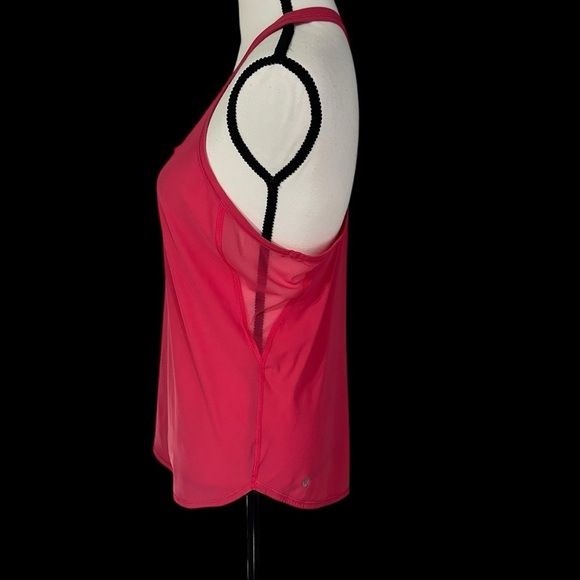 Lululemon tank - Picture 2 of 8